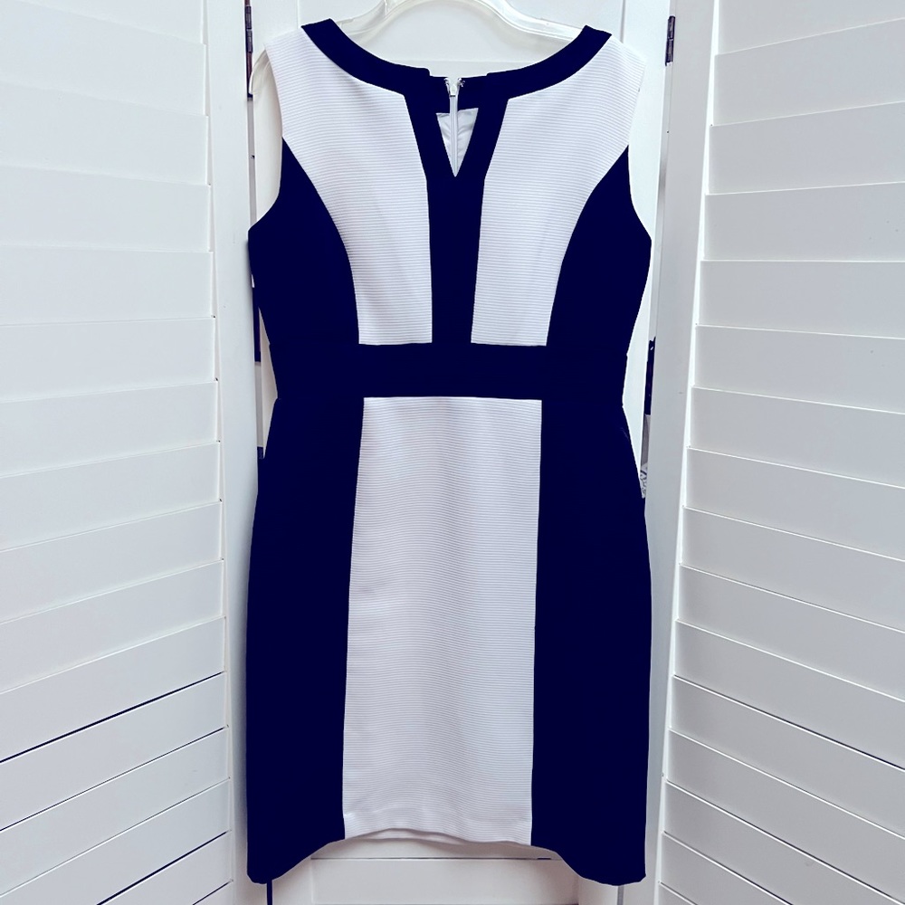 DRESS by TAHARI SIZE 10 BLACK & WHITE